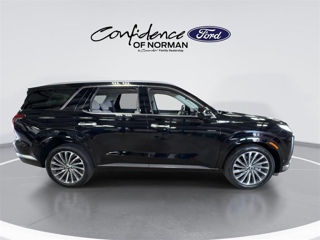used 2024 Hyundai Palisade car, priced at $43,701