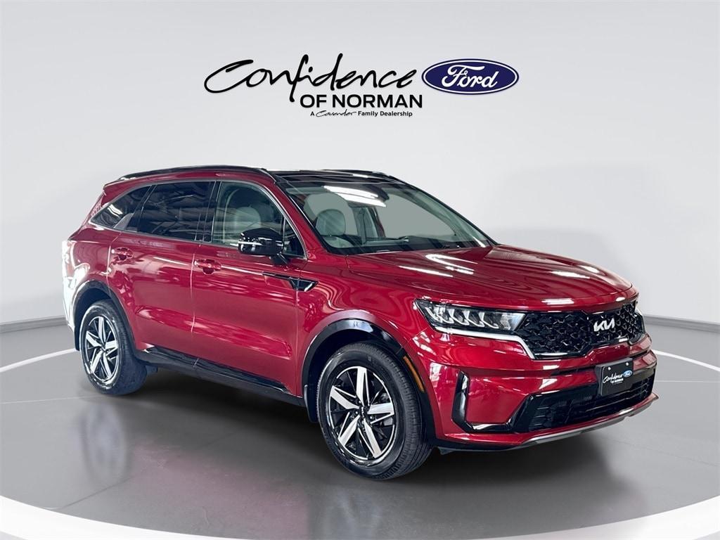 used 2022 Kia Sorento car, priced at $22,982