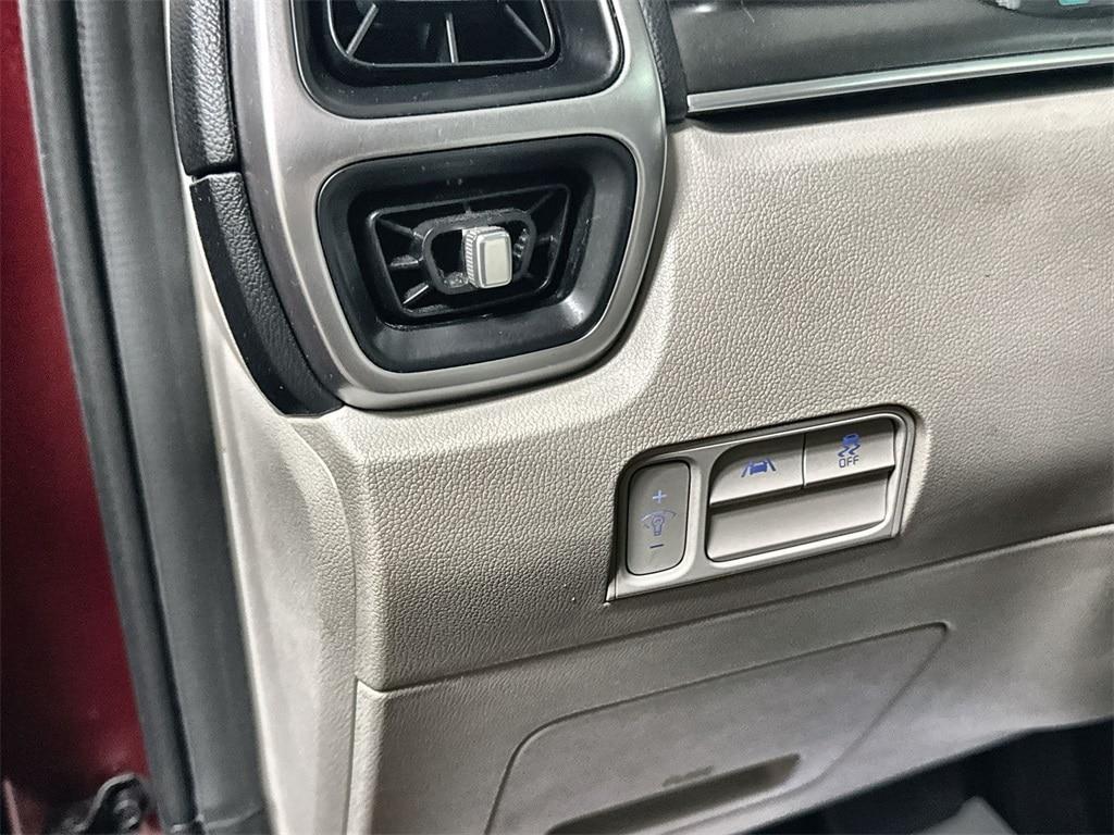 used 2022 Kia Sorento car, priced at $22,982