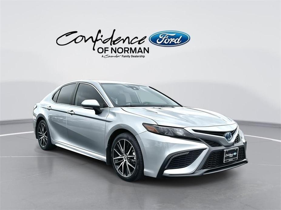 used 2022 Toyota Camry Hybrid car, priced at $27,402