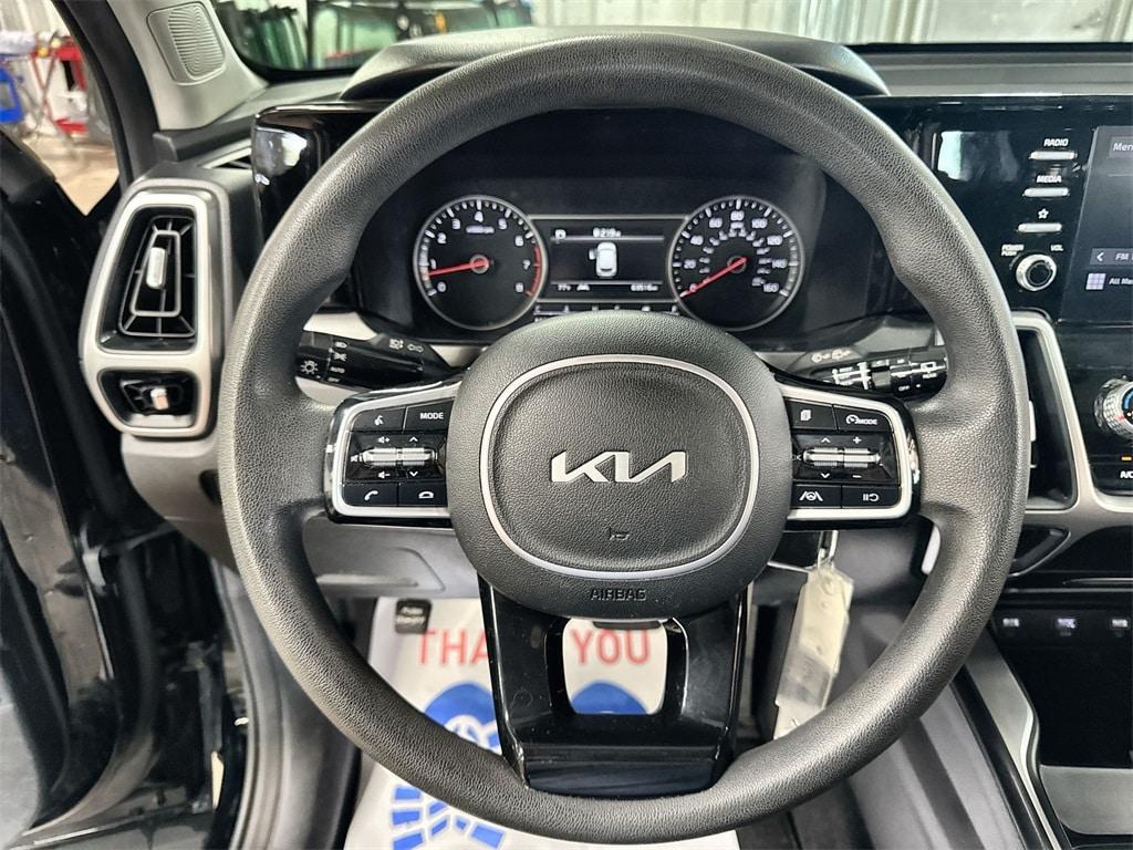 used 2022 Kia Sorento car, priced at $22,191