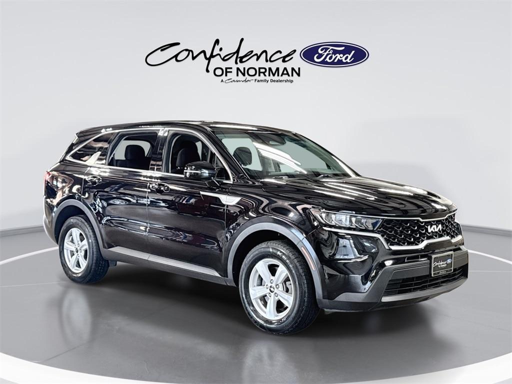 used 2022 Kia Sorento car, priced at $22,192