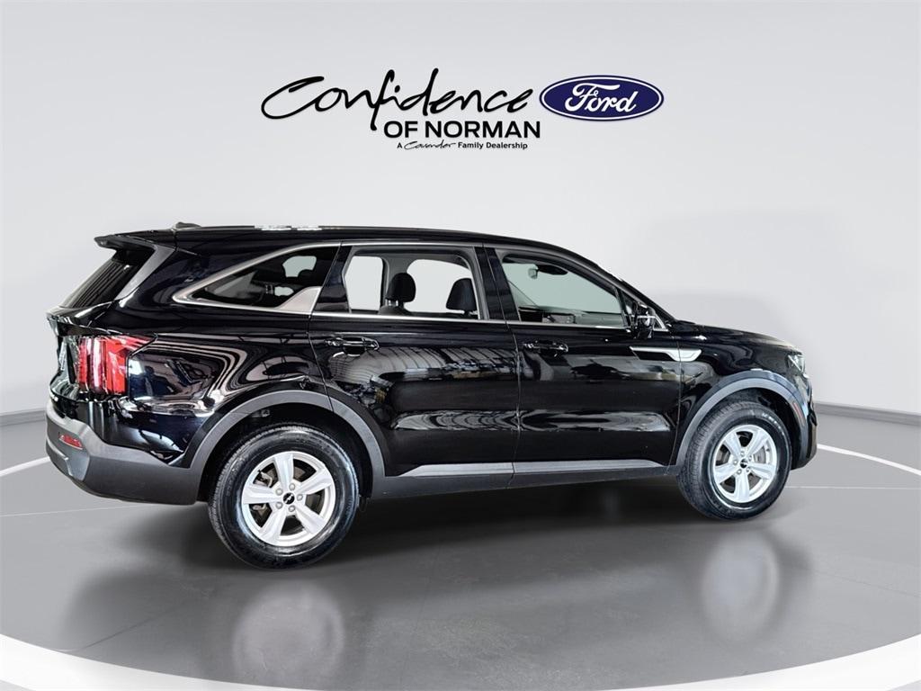 used 2022 Kia Sorento car, priced at $22,191