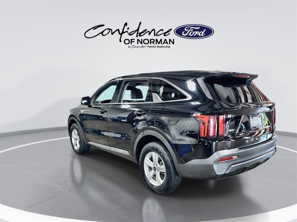 used 2022 Kia Sorento car, priced at $22,191