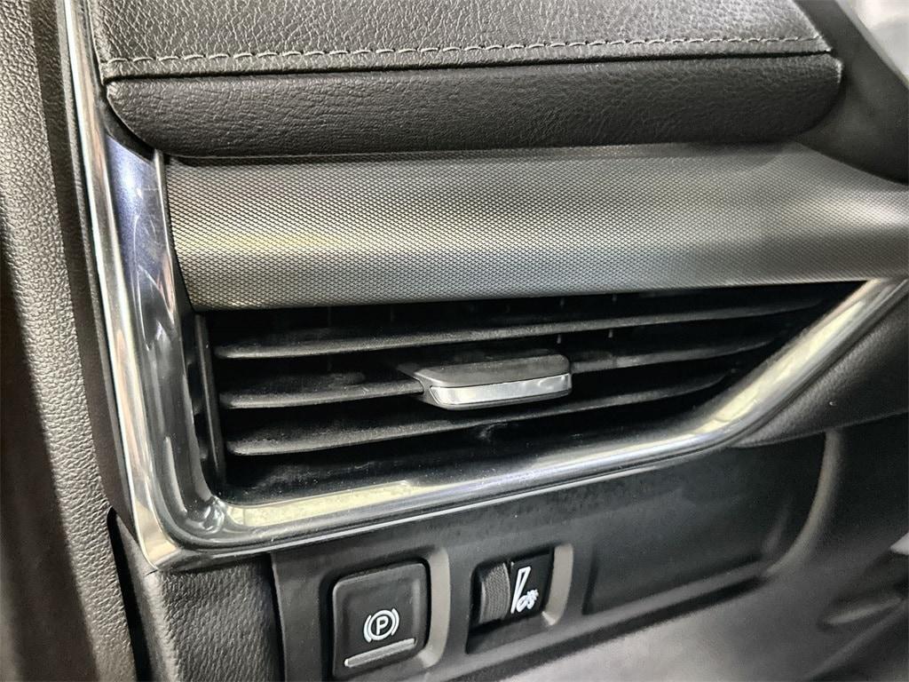 used 2020 Cadillac XT4 car, priced at $22,841