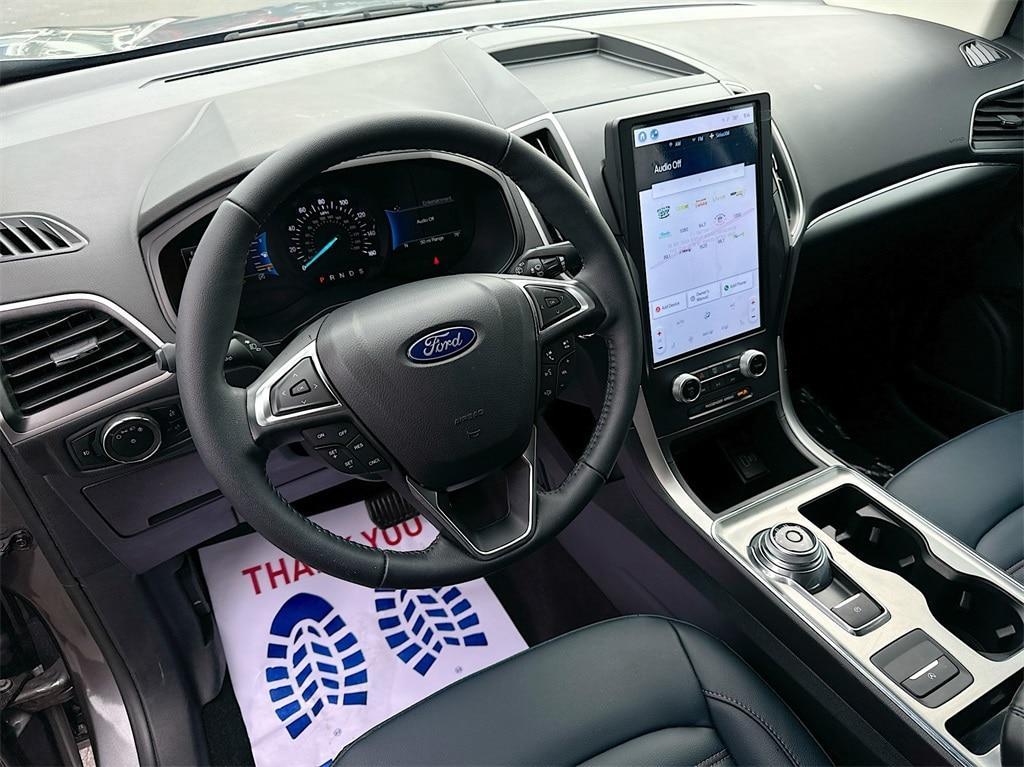 new 2024 Ford Edge car, priced at $43,705