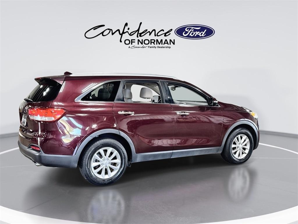 used 2017 Kia Sorento car, priced at $14,991