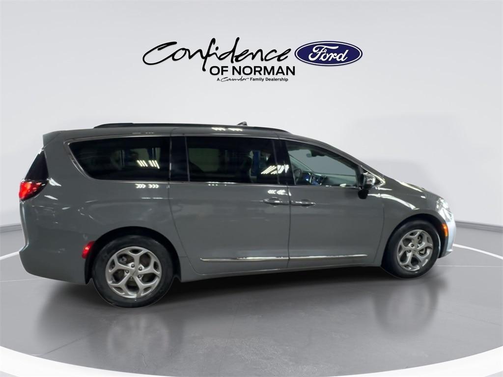 used 2023 Chrysler Pacifica car, priced at $25,284