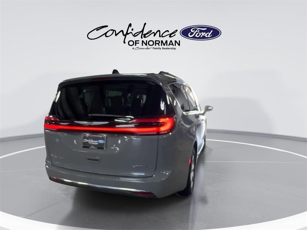 used 2023 Chrysler Pacifica car, priced at $25,284