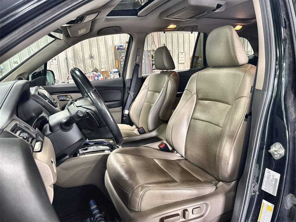 used 2020 Honda Pilot car, priced at $27,351