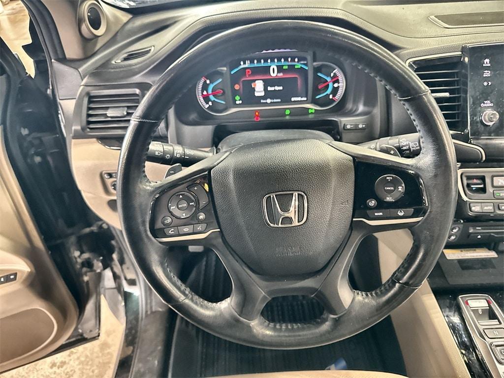 used 2020 Honda Pilot car, priced at $27,351