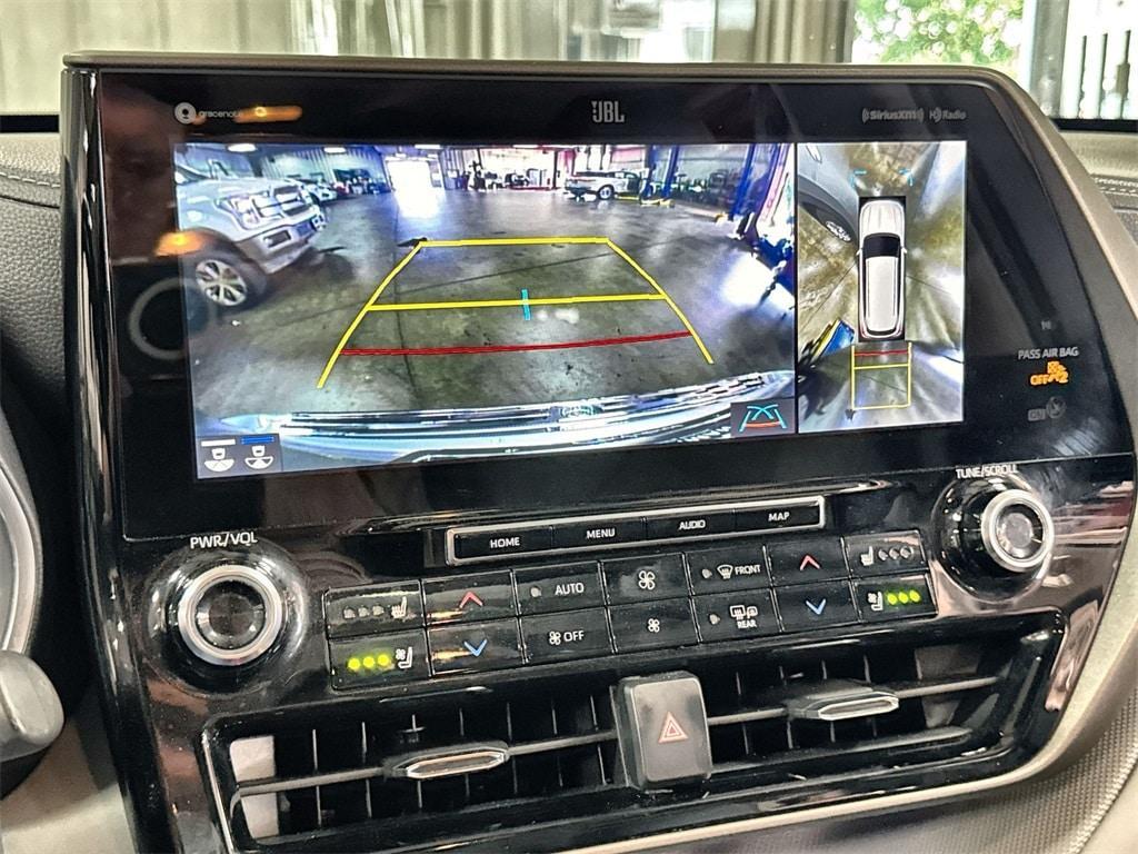 used 2021 Toyota Highlander car, priced at $30,842