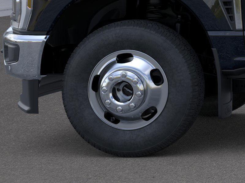 new 2025 Ford F-350 car, priced at $90,716