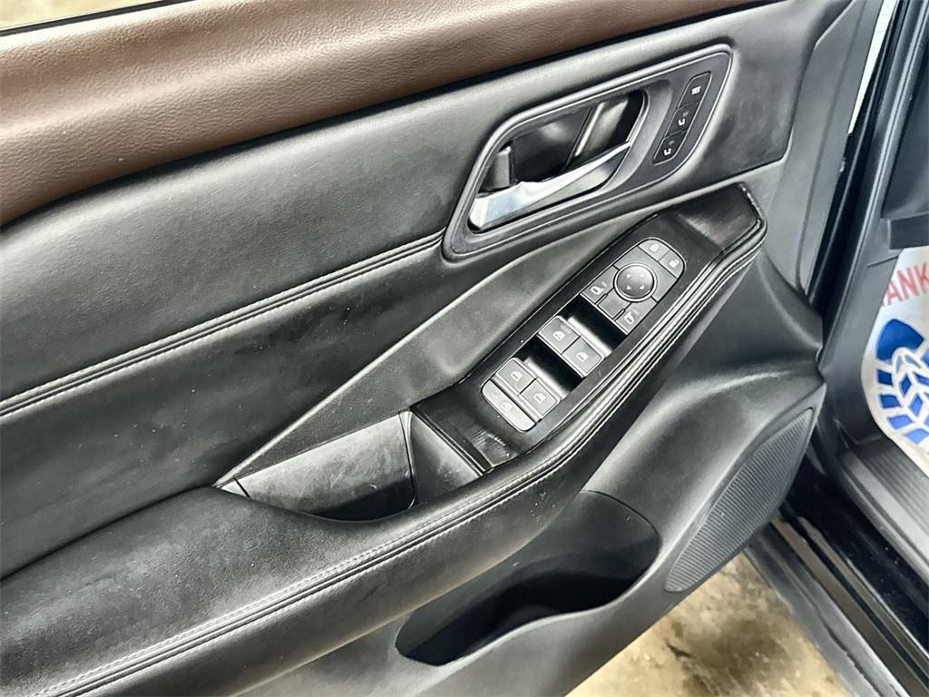used 2023 Nissan Rogue car, priced at $27,721