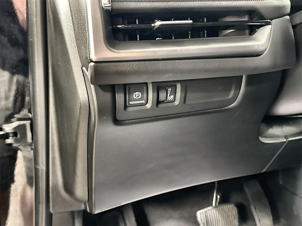 used 2024 Cadillac XT4 car, priced at $29,514