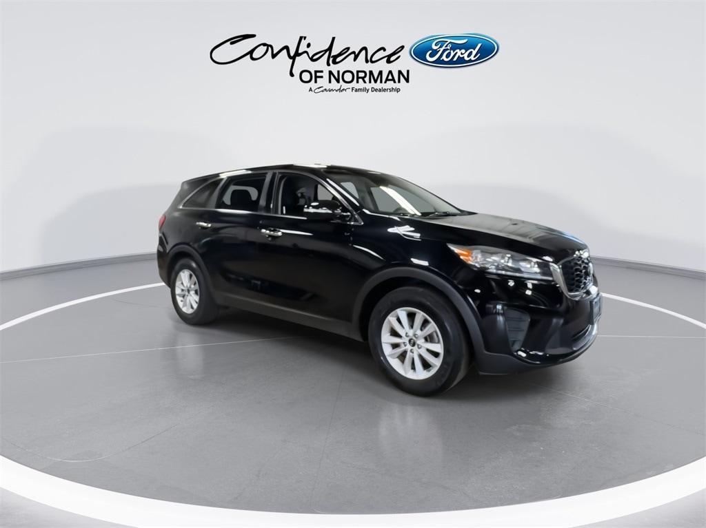 used 2019 Kia Sorento car, priced at $15,711