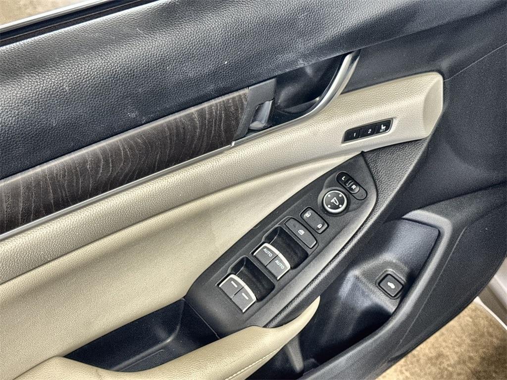used 2019 Honda Accord Hybrid car, priced at $19,491