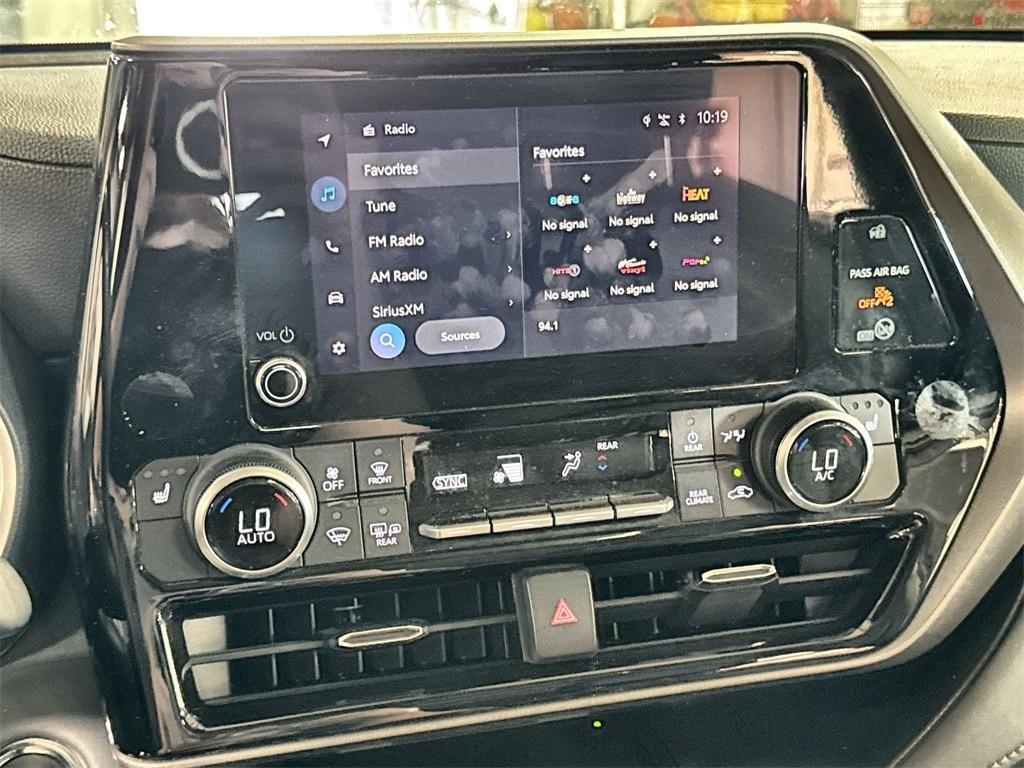 used 2023 Toyota Highlander car, priced at $32,763