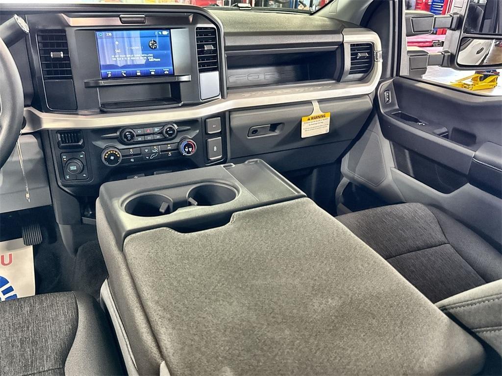 new 2025 Ford F-350 car, priced at $58,691