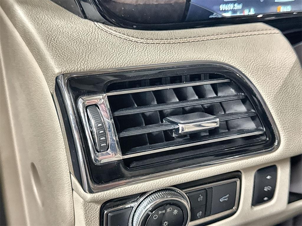 used 2019 Lincoln Navigator L car, priced at $30,123