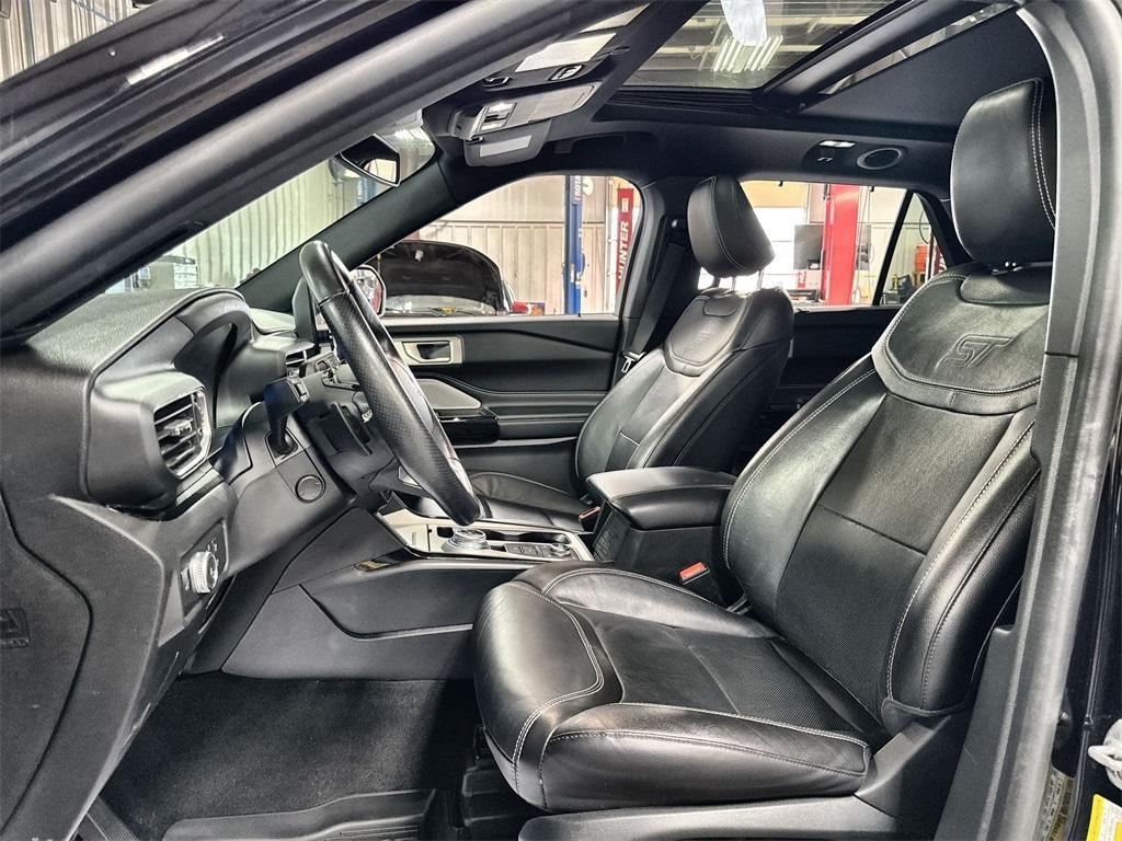 used 2022 Ford Explorer car, priced at $38,984