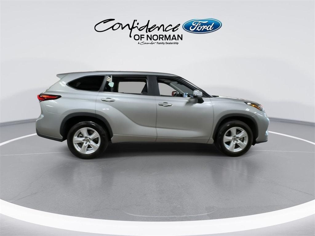 used 2024 Toyota Highlander car, priced at $41,381