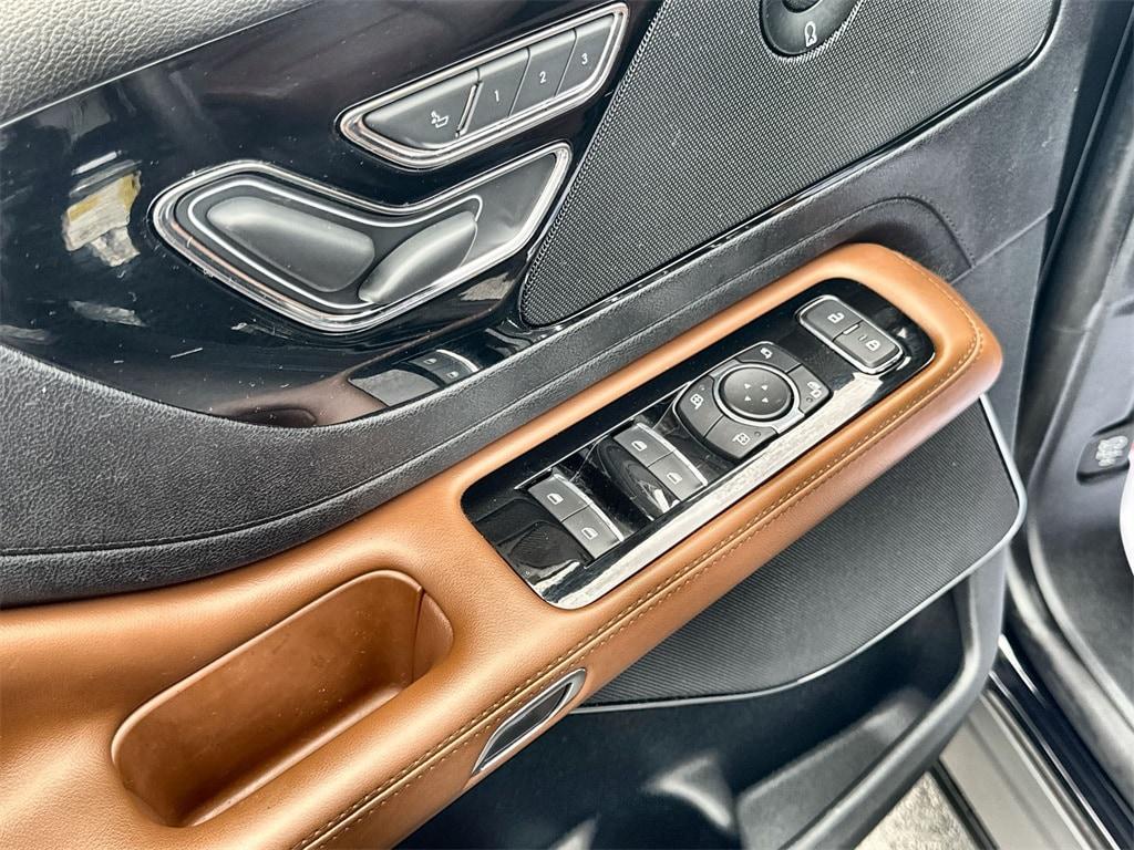 used 2022 Lincoln Aviator car, priced at $48,591