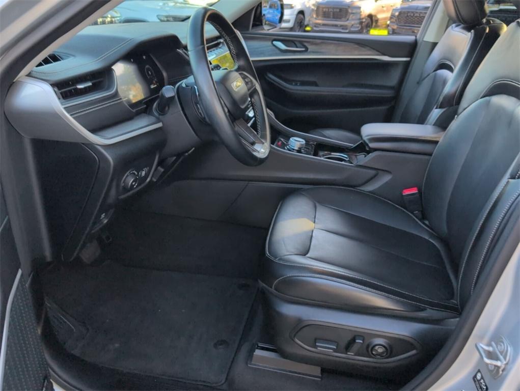 used 2021 Jeep Grand Cherokee L car, priced at $24,988