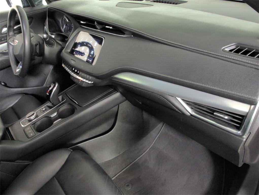 used 2021 Cadillac XT4 car, priced at $21,888