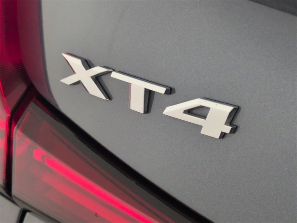 used 2021 Cadillac XT4 car, priced at $21,888