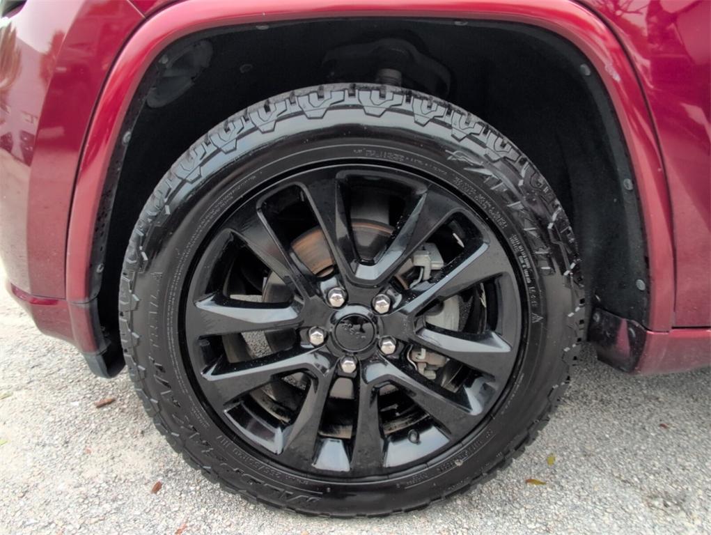 used 2018 Jeep Grand Cherokee car, priced at $16,898