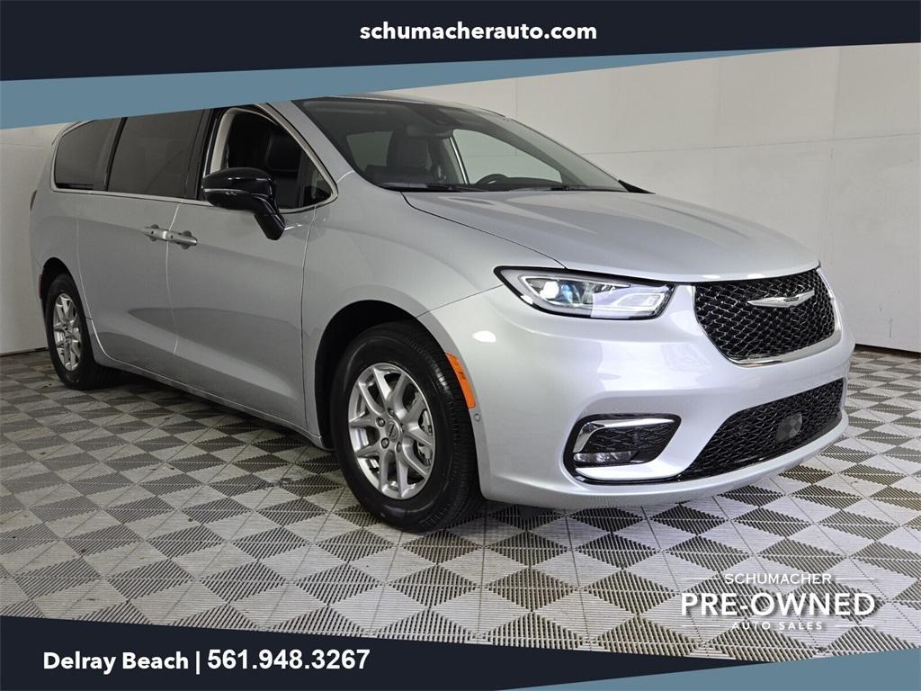 used 2024 Chrysler Pacifica car, priced at $36,978