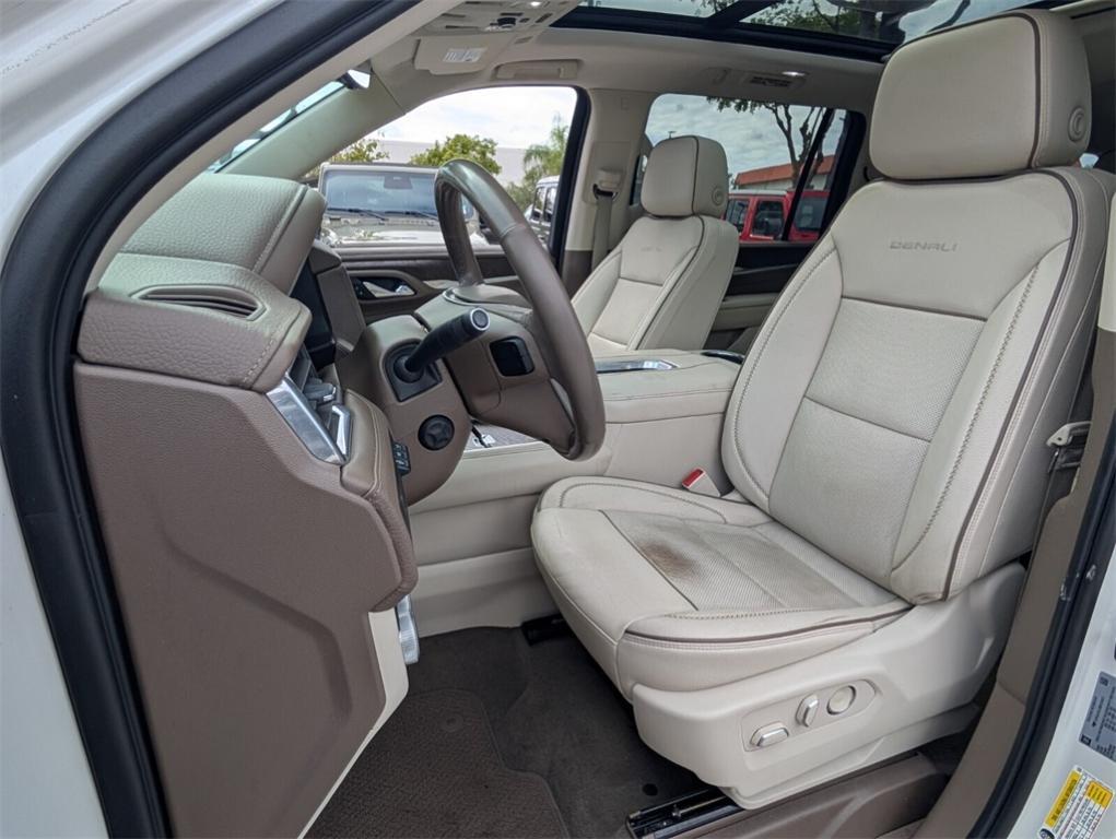 used 2021 GMC Yukon XL car, priced at $43,988