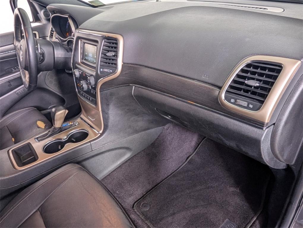 used 2017 Jeep Grand Cherokee car, priced at $14,398