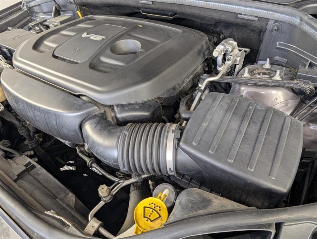 used 2017 Jeep Grand Cherokee car, priced at $14,398