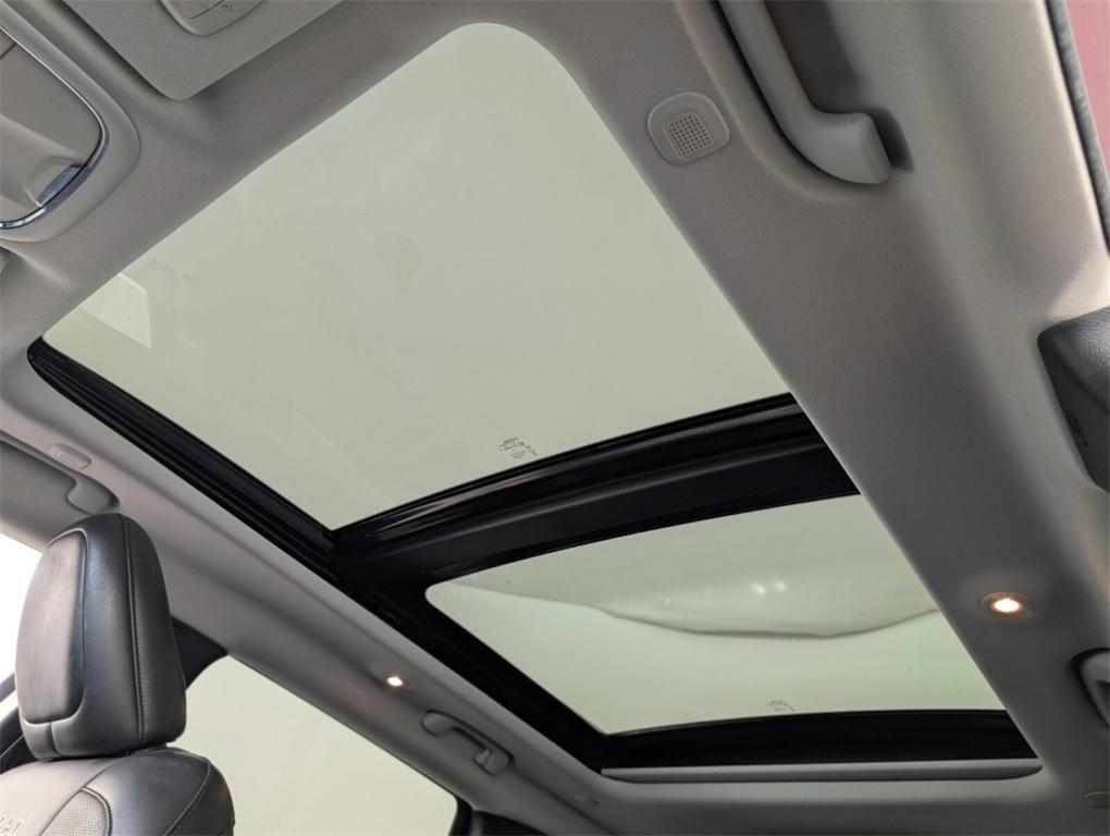 used 2019 Jeep Cherokee car, priced at $18,998