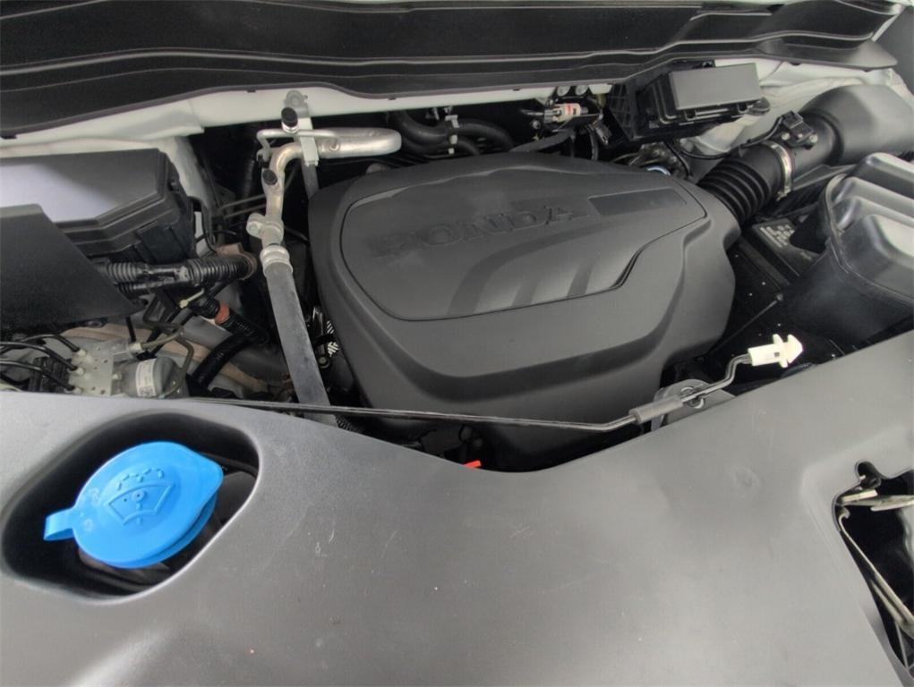 used 2022 Honda Pilot car, priced at $27,538