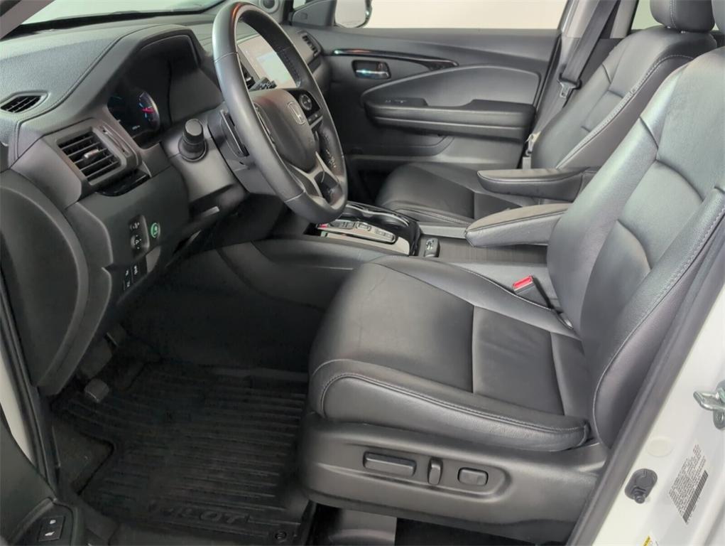 used 2022 Honda Pilot car, priced at $27,538
