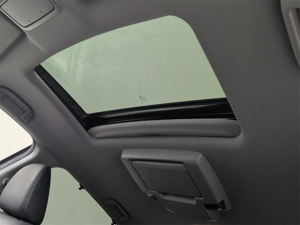 used 2022 Honda Pilot car, priced at $27,538