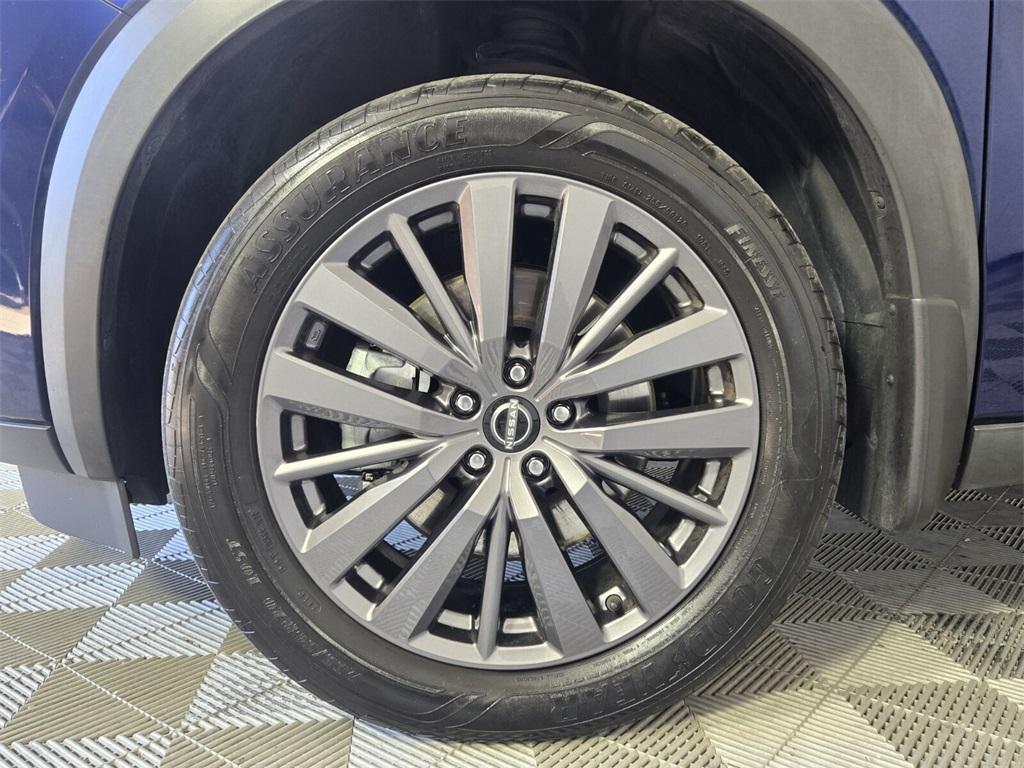 used 2022 Nissan Pathfinder car, priced at $20,998