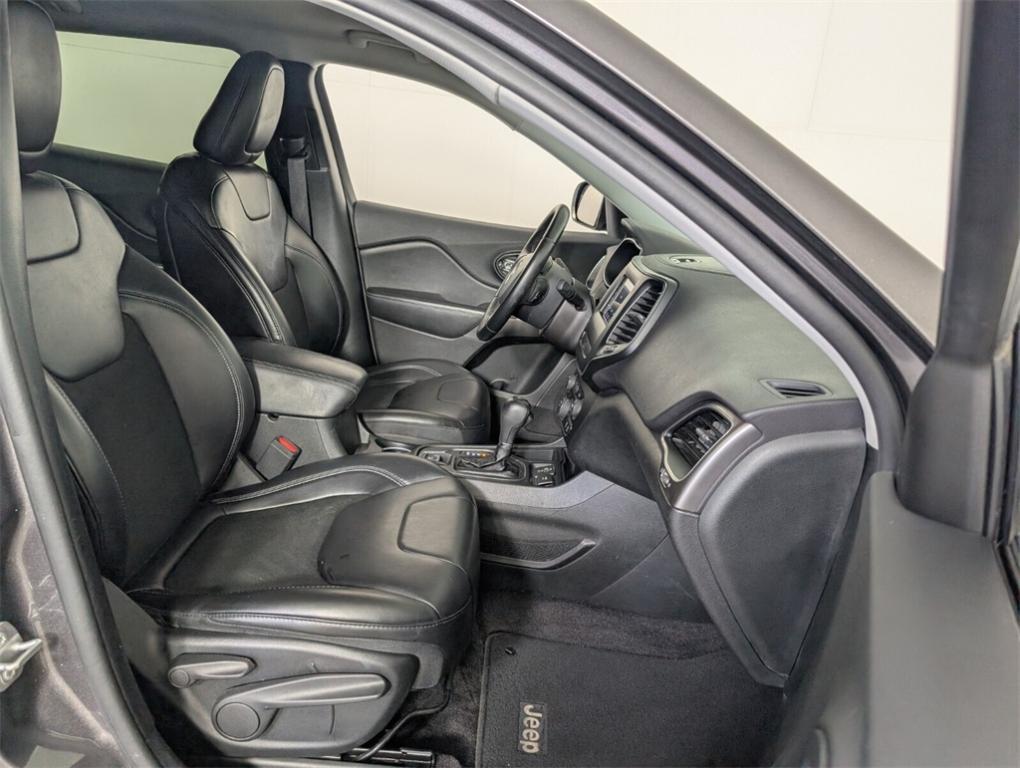 used 2019 Jeep Cherokee car, priced at $12,988