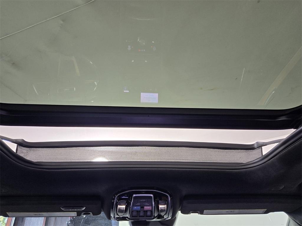 used 2023 Jeep Grand Cherokee car, priced at $41,500