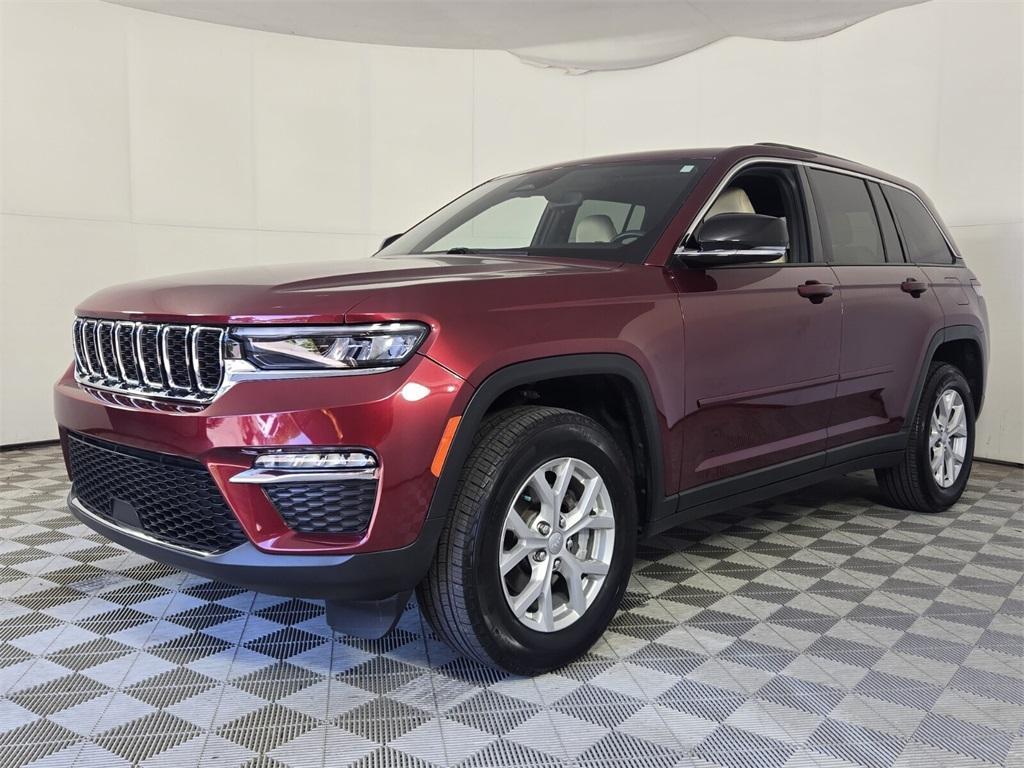 used 2023 Jeep Grand Cherokee car, priced at $19,398