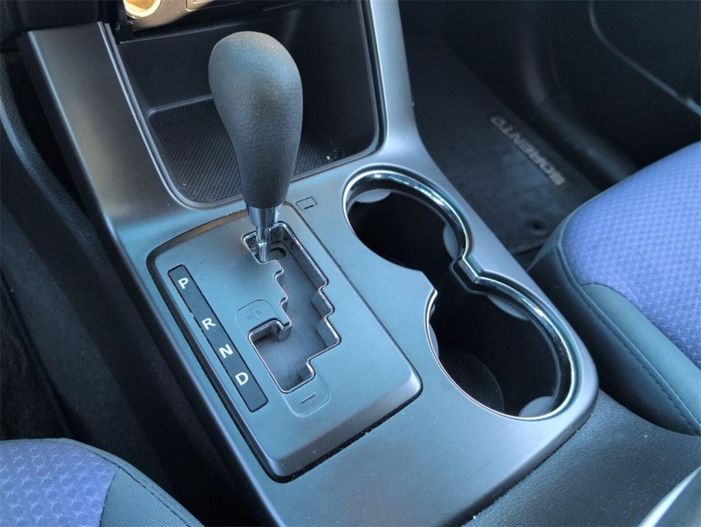 used 2013 Kia Sorento car, priced at $10,000