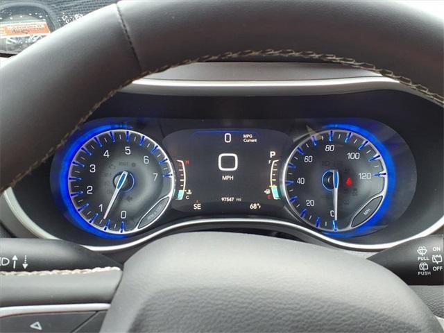 used 2022 Chrysler Pacifica car, priced at $19,984