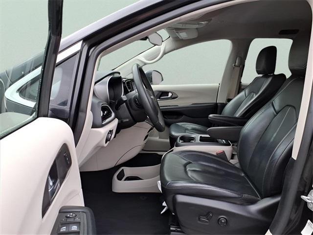 used 2022 Chrysler Pacifica car, priced at $18,471