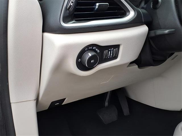 used 2022 Chrysler Pacifica car, priced at $18,471