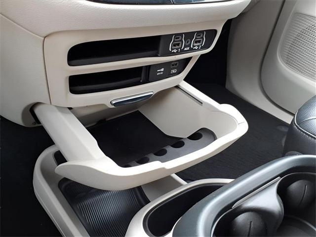 used 2022 Chrysler Pacifica car, priced at $18,471