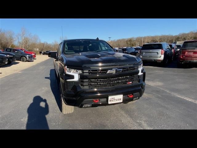 new 2025 Chevrolet Silverado 1500 car, priced at $63,676