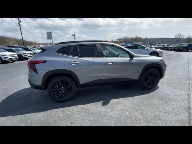 new 2025 Chevrolet Trax car, priced at $25,940